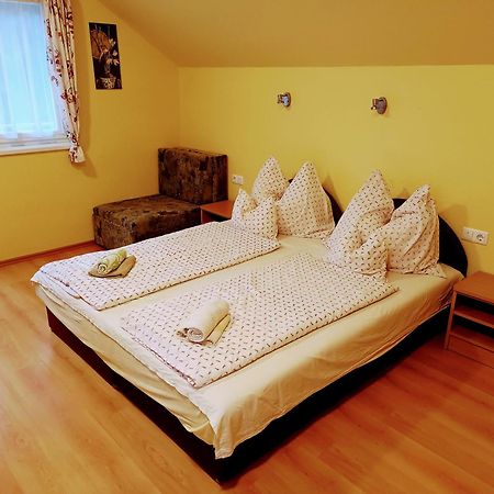 Haus Maria Appartements Zalakaros Esterno foto